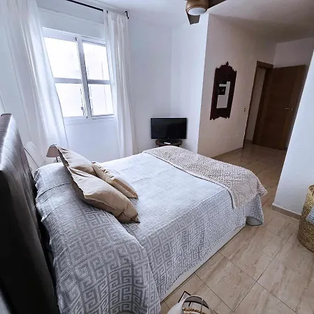 La Pereta Immaculate Quiet House, Free Parking Apartamento Málaga