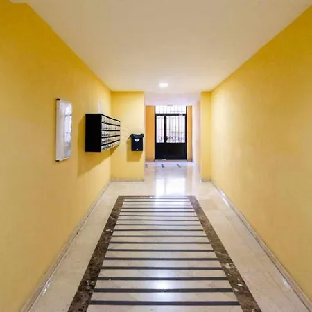 Apartamento La Pereta Immaculate Quiet House, Free Parking Málaga