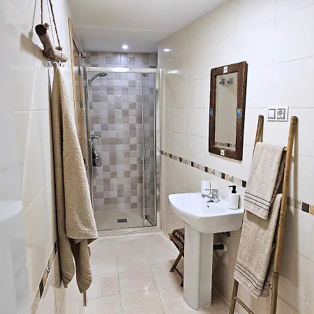 La Pereta Immaculate Quiet House, Free Parking Apartamento *
