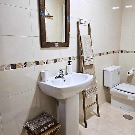 Apartamento La Pereta Immaculate Quiet House, Free Parking